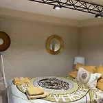 Hollywood Apartman *