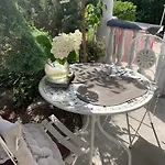 Hollywood Apartman *