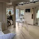 Apartman Hollywood