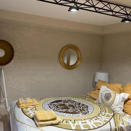 Hollywood アパート *