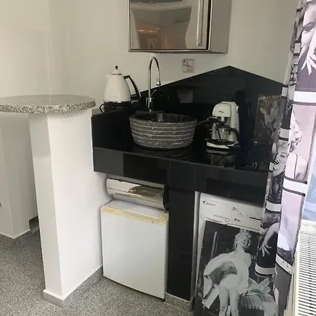 Hollywood アパート