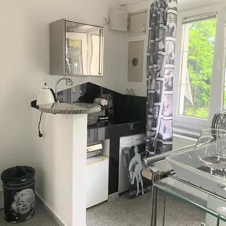 Hollywood アパート