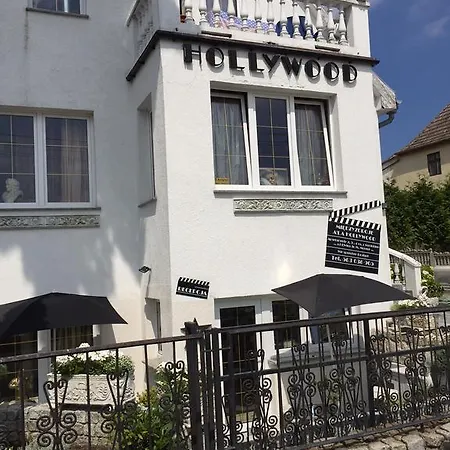 Hollywood شقة