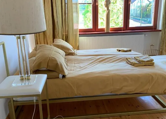 Hollywood 아파트 *